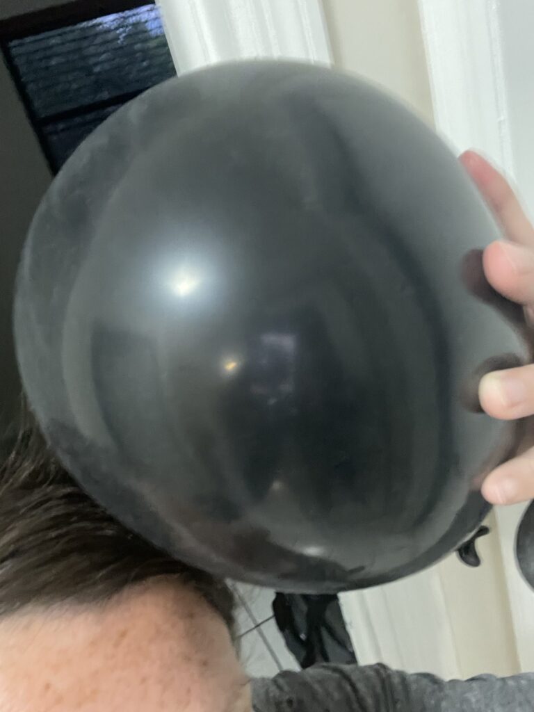 balloon on hair