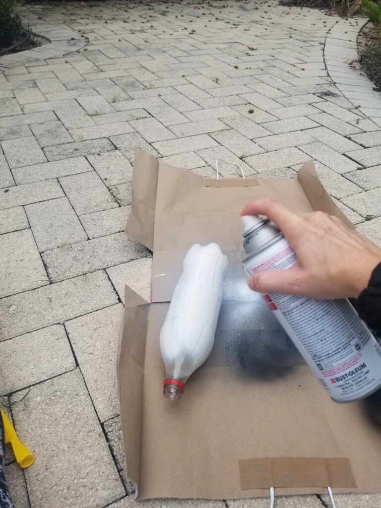 spray painting bottle